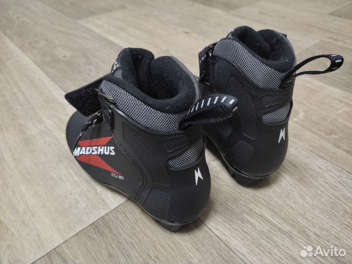 Лыжные ботинки madshus 30 размер