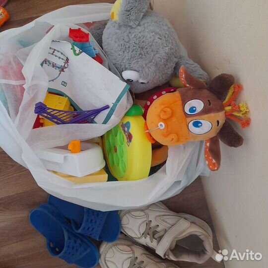 Игрушки пакетом +обувь