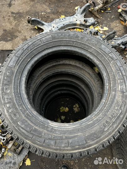 Pirelli Chrono Winter 205/70 R15