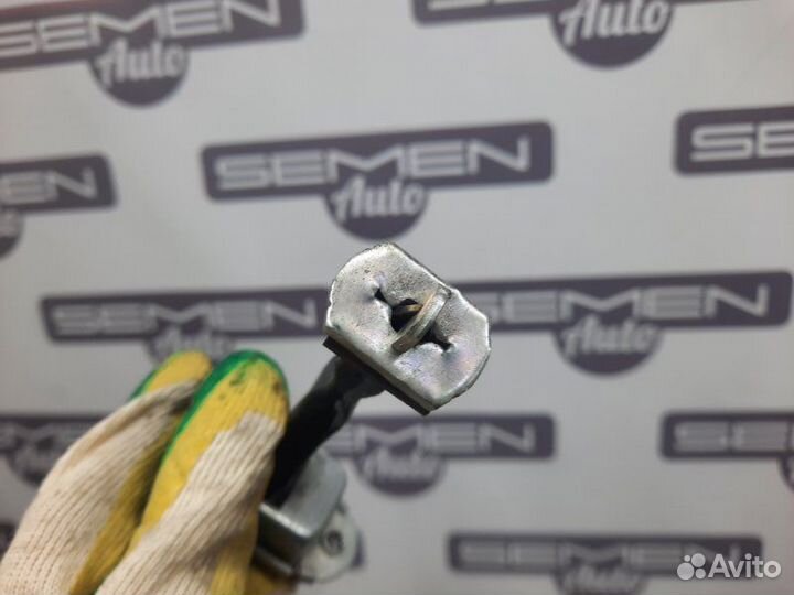 Ограничитель двери задний Nissan Teana J32