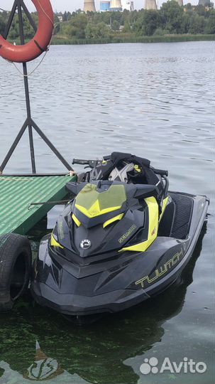 Практические занятия на гидроцикле в Москве