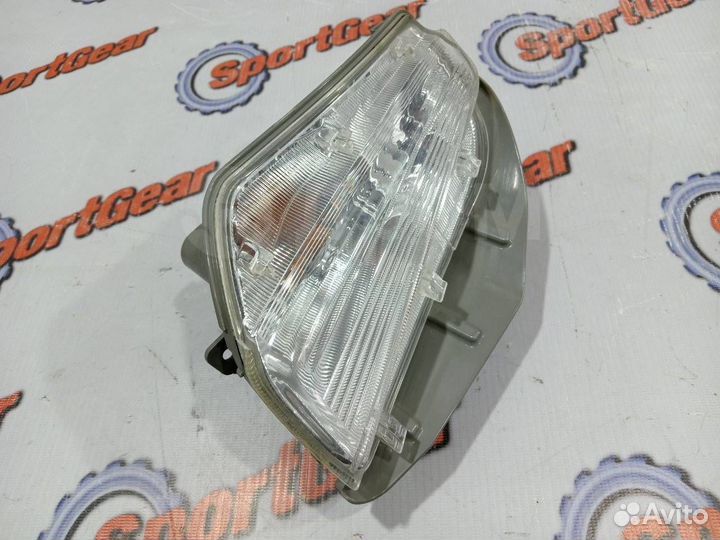 Поворотник левый Toyota Prius Alpha ZVW41W 2zrfxe