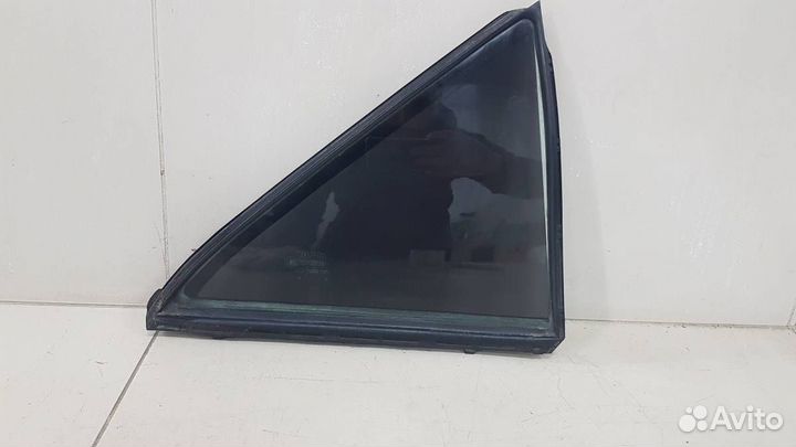 Стекло двери задней правой форточка Toyota Camry V