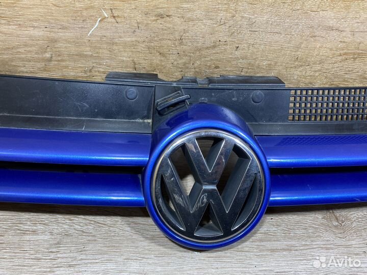 Решетка радиатора Volkswagen Golf 4 Арт. 130390