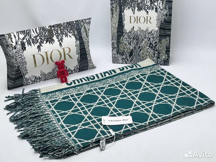 Шарф Dior из кашемира — неповторимый стиль и качество