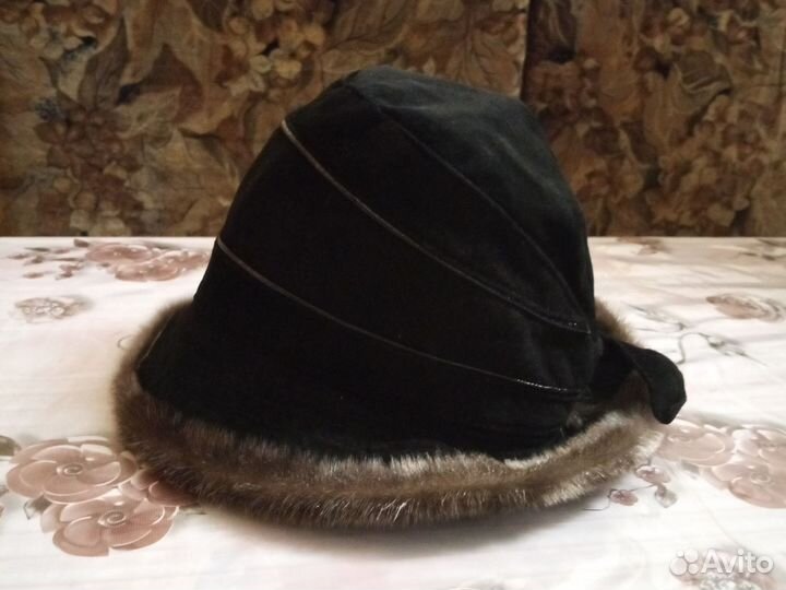 Шляпа женская теплая