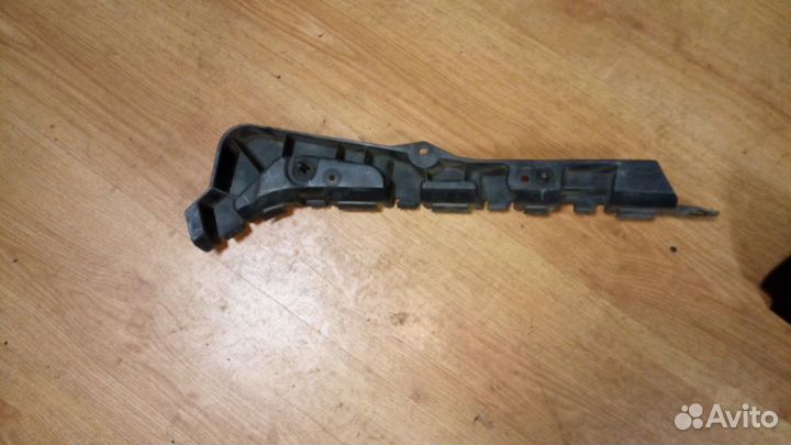 Renault symbol 2 Усилитель заднего бампера правый