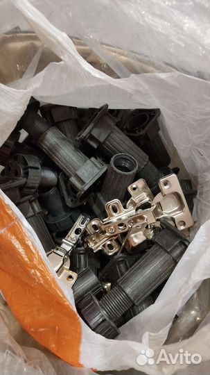 Ножки и петли мебельные