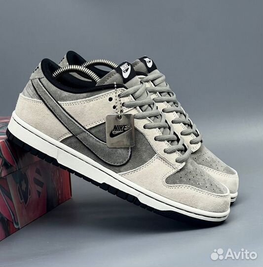 Серые кроссовки Nike Dunk SB Katushiro