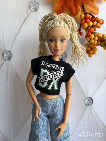 Кукла 90 типа барби