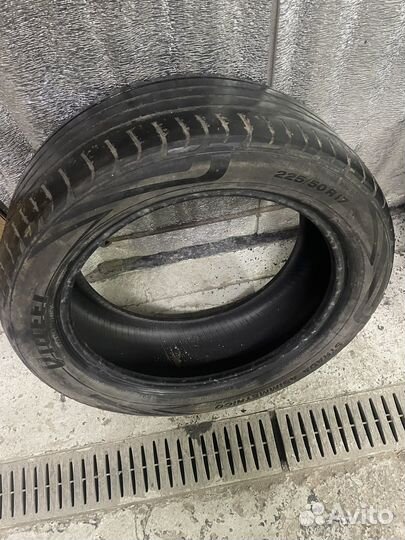 Bridgestone All Weather A001 225/50 R17