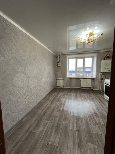 1-к. квартира, 42 м², 2/5 эт.