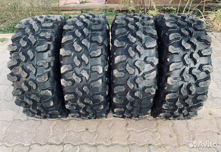 Комплект новых шин 32/10/14 Maxxis Carnivore