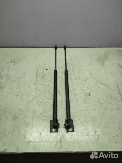 Амортизатор крышки багажника задний Mercedes Vito