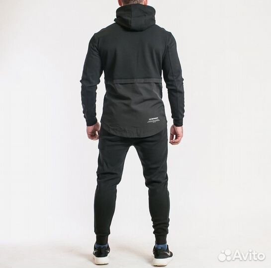 Спортивный костюм Emporio Armani