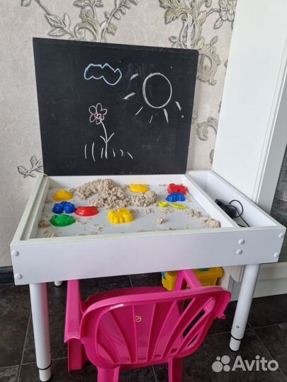 Детский столик