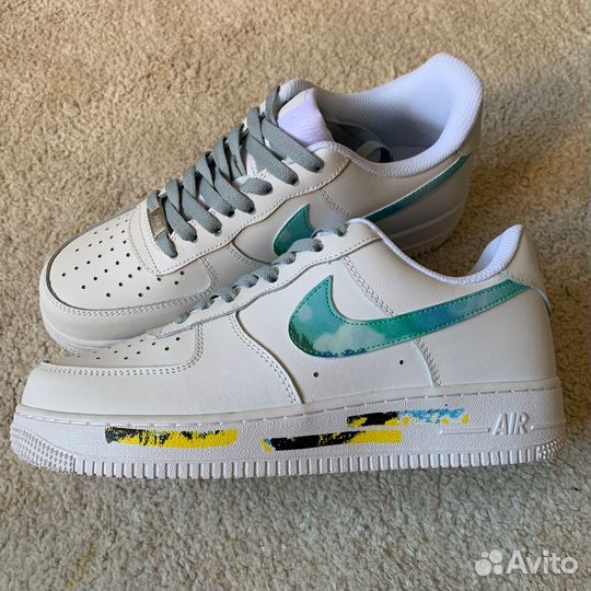 Nike Air Force Graffiti