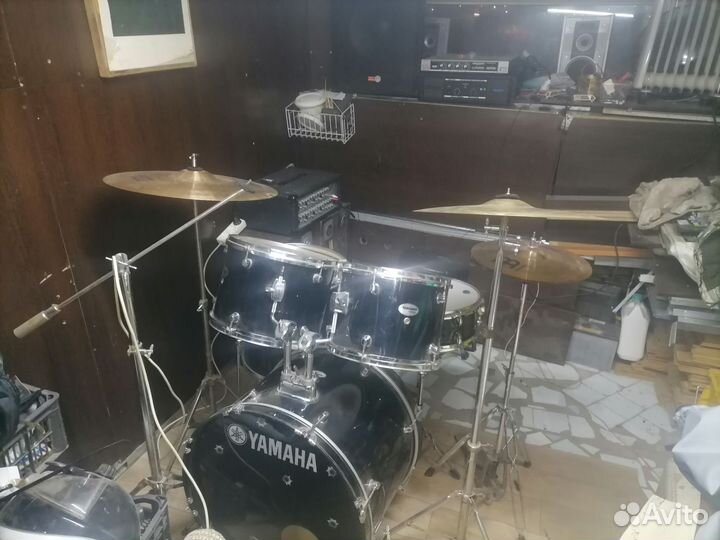 Стойки для акустики