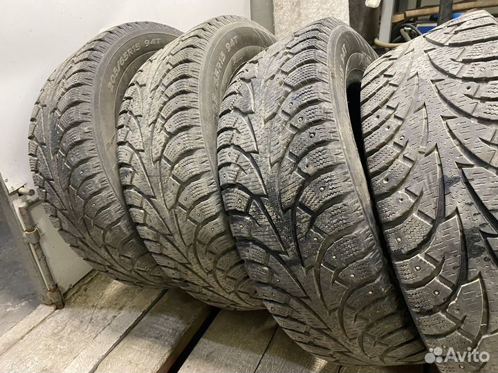 Hankook Winter I'Pike 205/65 R15 94T