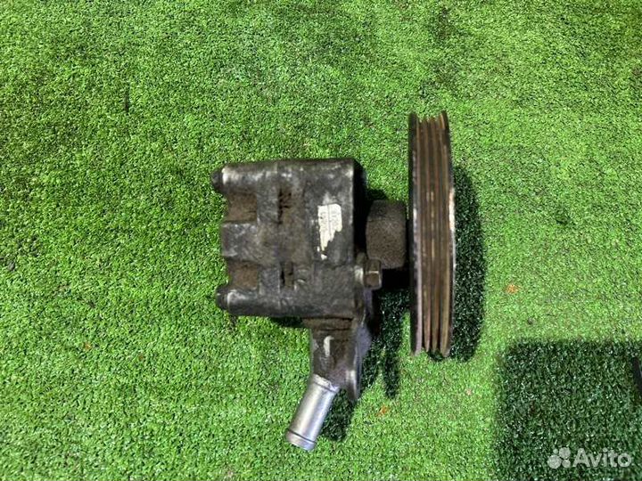 Насос гидроусилителя руля Nissan Primera P12