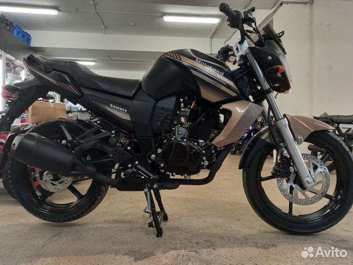 Мотоцикл motoland bandit 250 + шлем