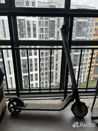Электросамокат ninebot kickscooter es2