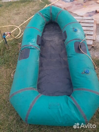 Надувная лодка