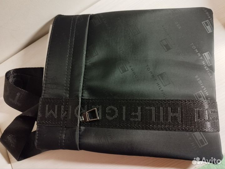 Сумки и рюкзаки мужские. Tommy Hilfiger