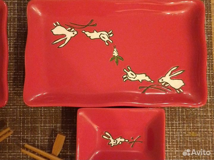 Набор посуды для суши с символом 2023г