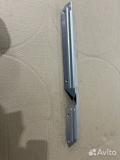 Облицовка подножки (порога) УАЗ буханка