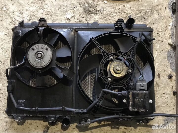 Диффузор с вентиляторами Митцубиси Спейс Стар