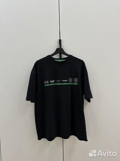 Футболка garage est2016