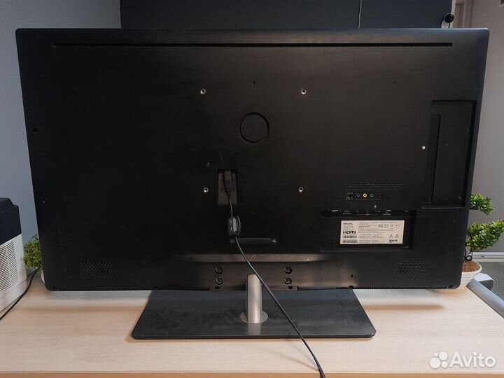 Телевизор Philips 40