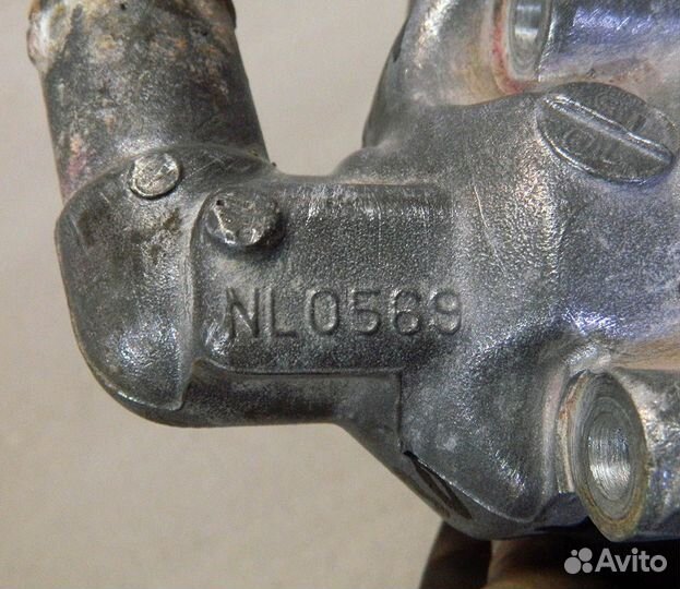 Крышка термостата Nissan Maxima J30 3.0