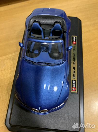 Модель авто 1:24 Burago BMW M Италия