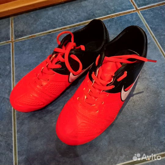 Футбольные бутсы 31 размер