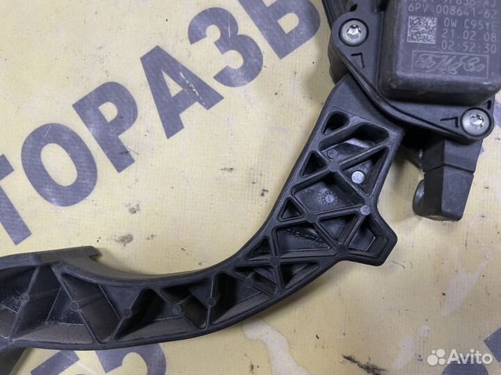 Педаль газа Ford Focus 2