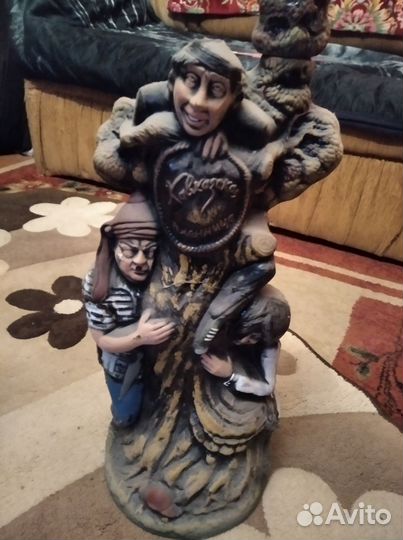 Глиняный кувшин