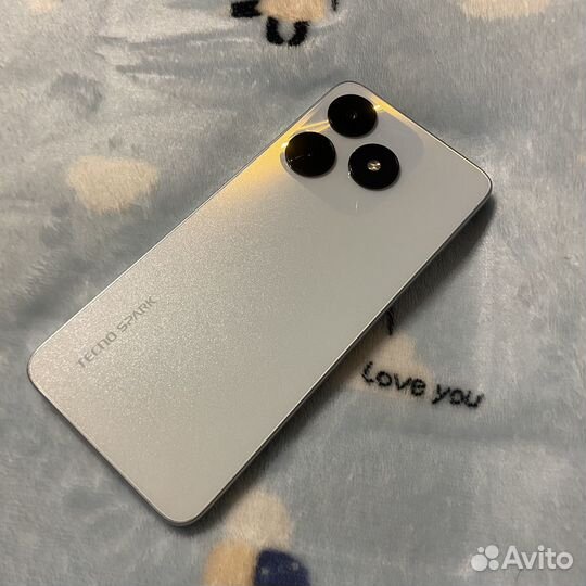 TECNO Spark 10, 8/128 ГБ