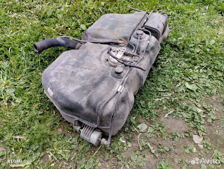 Бензобак Лада Гранта
