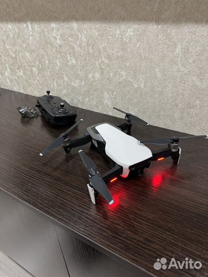 Квадрокоптер dji mavic air