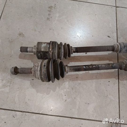 Привод передний правый Hyundai Elantra 2.0 2003