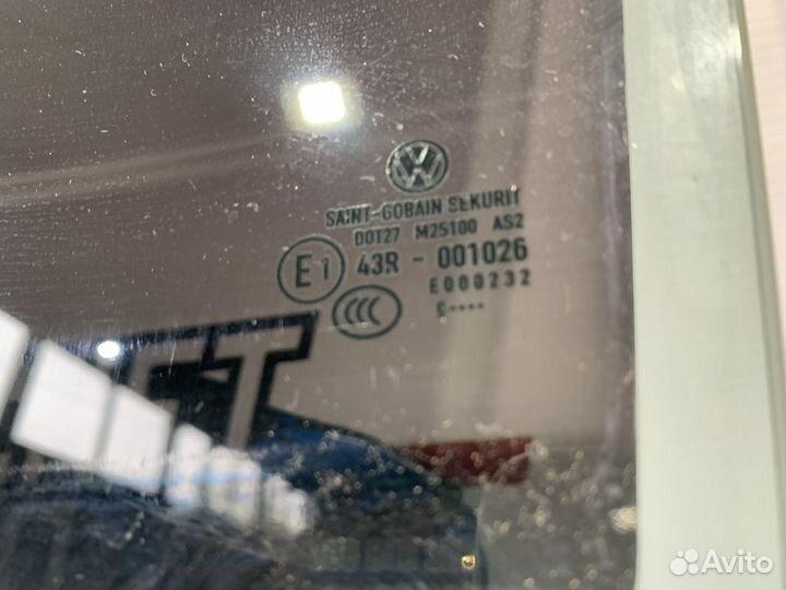 Стекло двери задней левой Volkswagen Passat CC