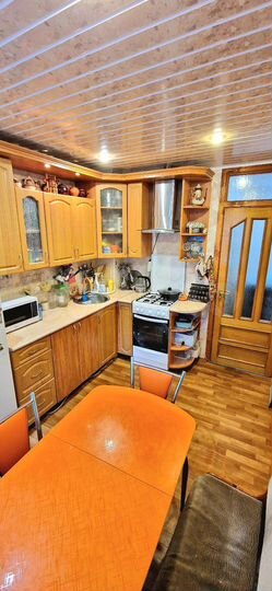 3-к. квартира, 70 м², 1/9 эт.