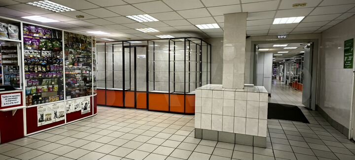 Сдам в аренду торговое помещение 8-10м²