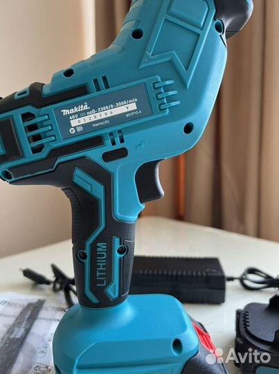 Аккумуляторная сабельная пила Makita