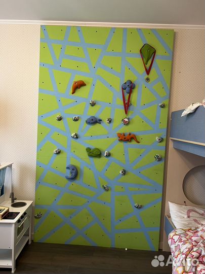 Детский скалодром