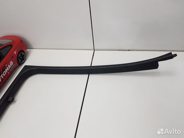 Накладка двери задняя левая (Hyundai Equus)