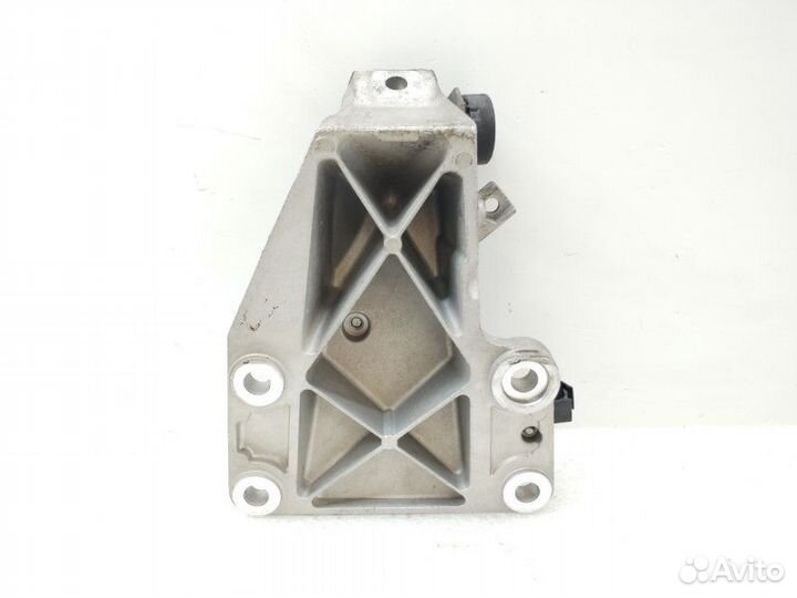 Кронштейн двигателя левый Bmw 3-Series E90 2.5