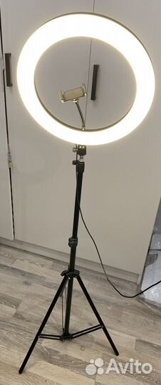 Кольцевая лампа 35 см